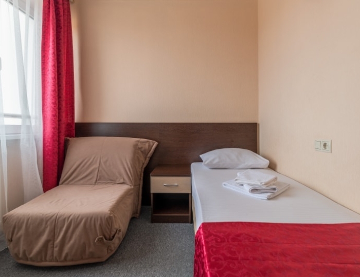 Стандарт 3-местный без балкона - Санаторий «Маяк» Анапа